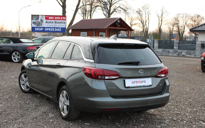 Opel Astra cena 42800 przebieg: 122000, rok produkcji 2016 z Oświęcim małe 781